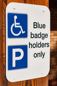 Obtenir la carte de stationnement handicapé en Belgique