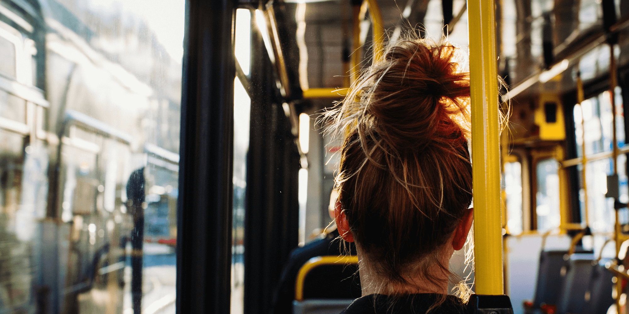 Illustration des abonnements De Lijn 2025 : tarifs réduits pour jeunes, seniors et familles, carte MOBIB et options de financement avec Mes Aides Financières.