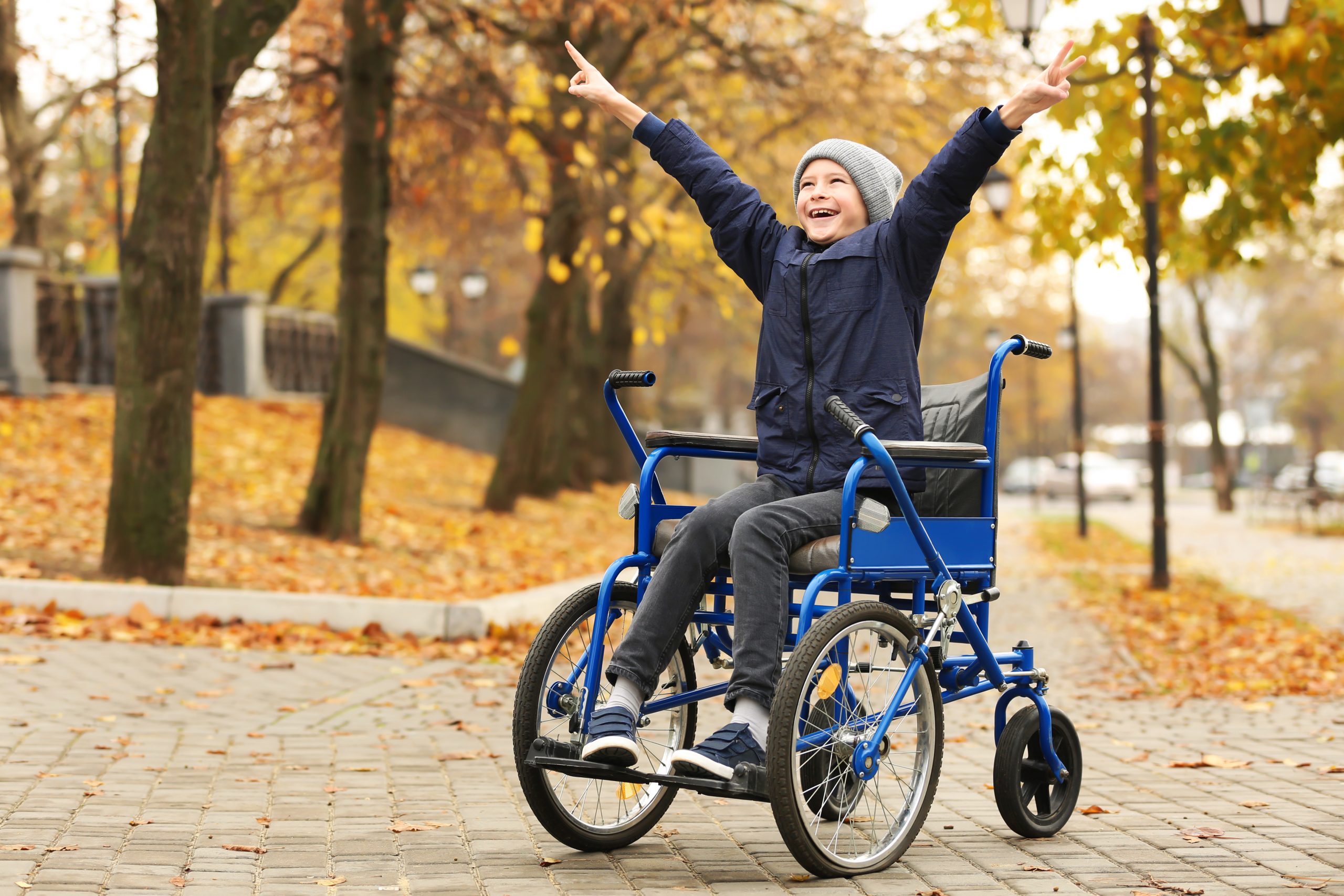Mobilité pour les PMR : aide pour un fauteuil roulant